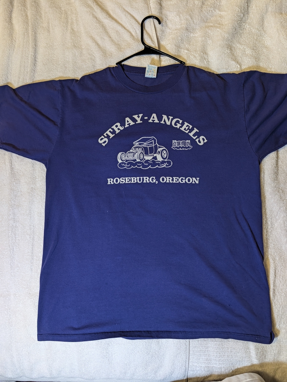 Stray-Angels Roseburg Oregon Men's Navy Graphic Tee. Made In The USA.